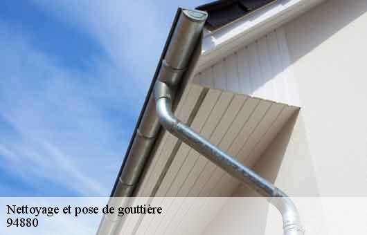 Nettoyage et pose de gouttière